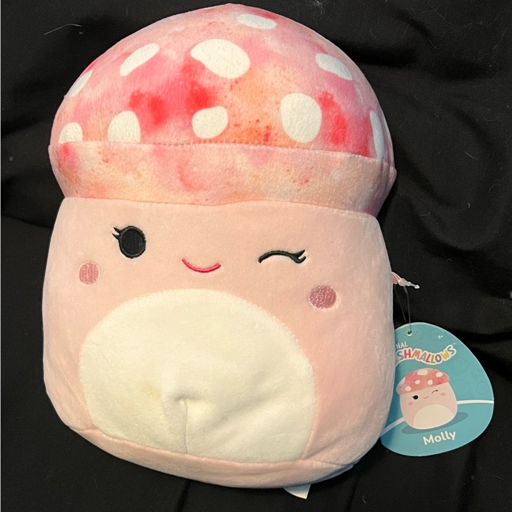 Molly 8” Squishmallow